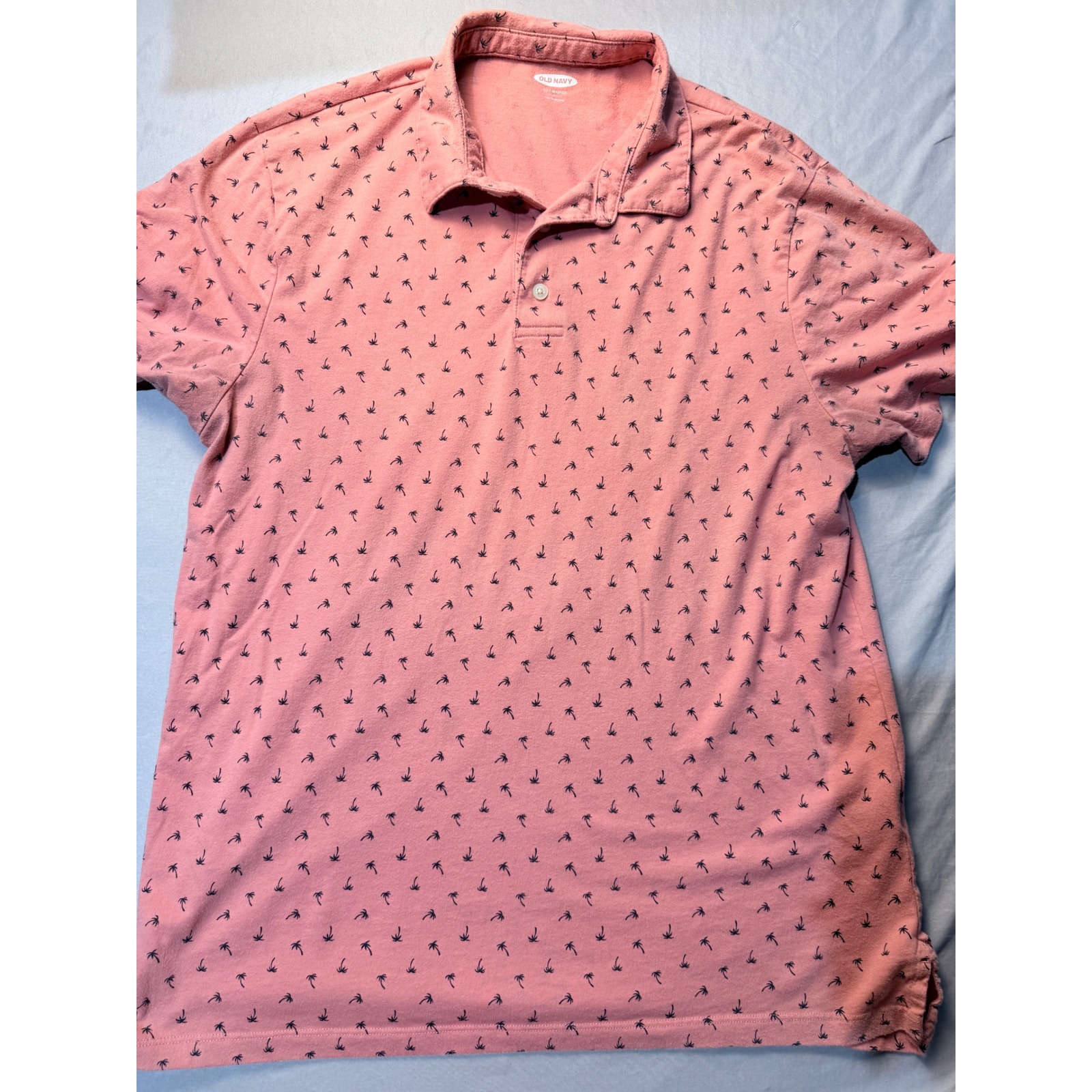 Old Navy Mens Soft Washed Polo Shirt Large Pink Palm Tree Print Short Sleeve